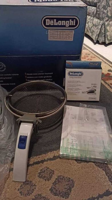 Fritadeira Delonghi F 18233 + Pack de Filtros + Caixa + Manuais