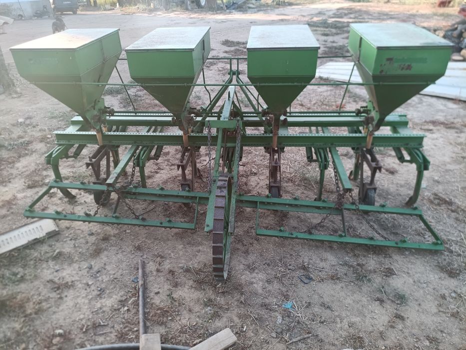 Alfaia agrícola de sementes