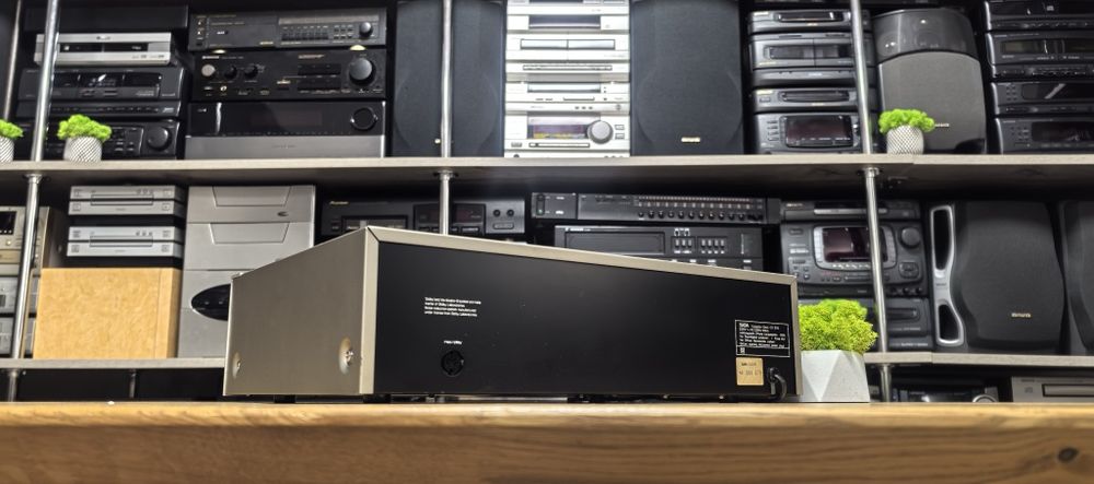 Касетний програвач Saba CD270