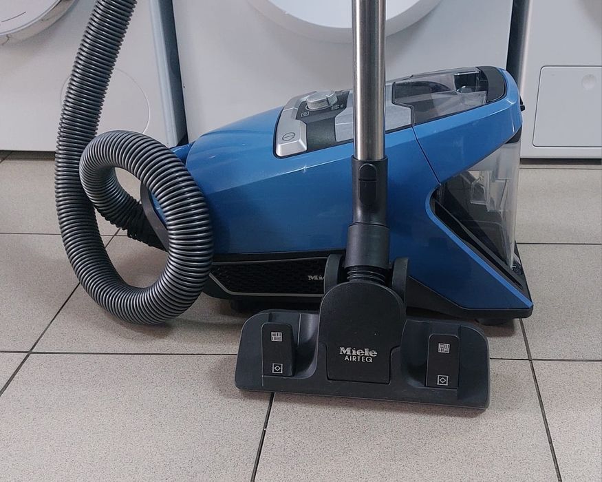 Пилосос Miele Blizzard CX 1
