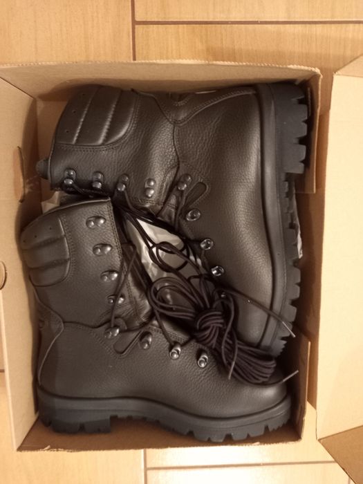 SPRZEDAM Nowe Buty zimowe wzór933A roz.27