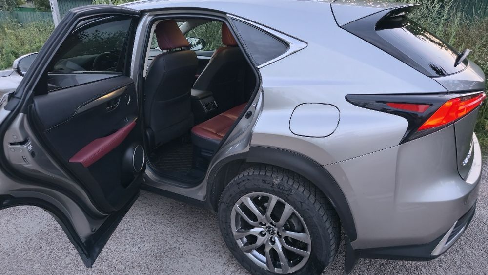 LEXUS NX 300h 2019р