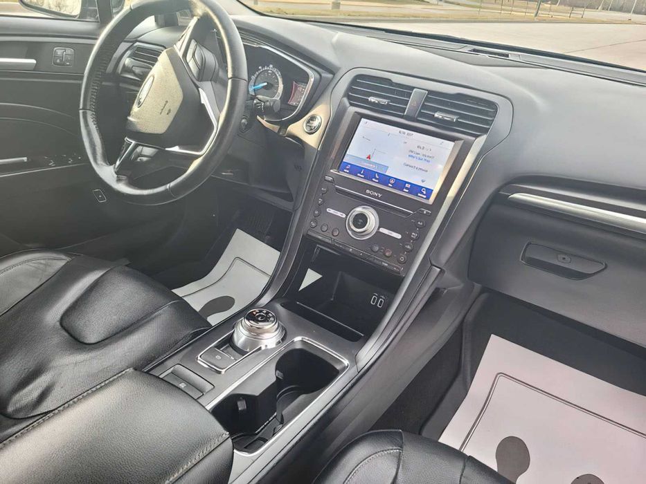 Ford Fusion Titanium      2020