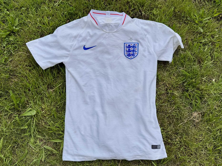 Чоловіча футбольна футболка збірної Англії бренду Nike