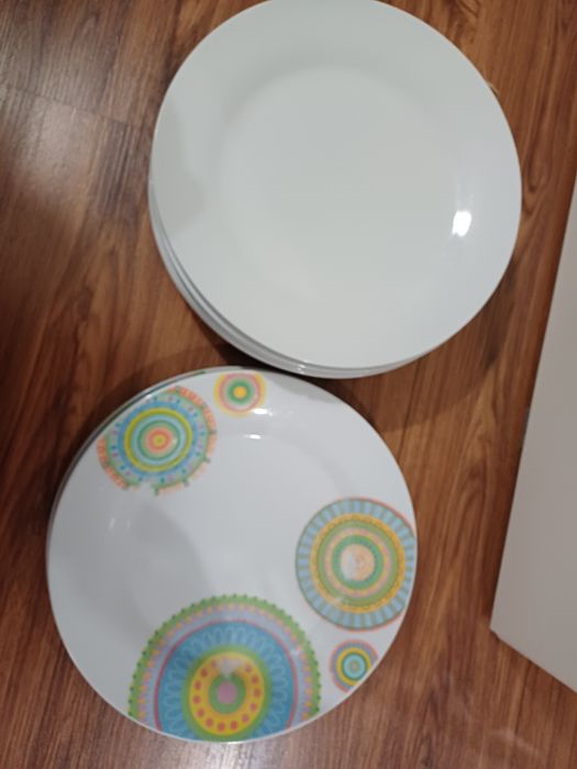 Conjunto de pratos rasos (nove)