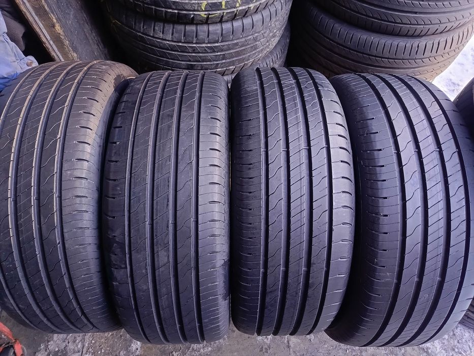Sprzedam prawie nowe opony Goodyear 225/55 r17
