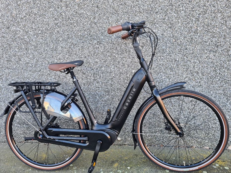 Rowery Elektryczne Gazelle Grenoble C8 Bosch Active Line Plus