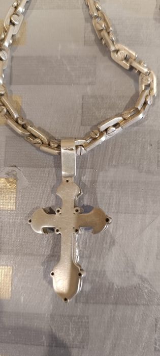 Серебряная цепочка с крестиком. 925 проба 129.35 грамм.