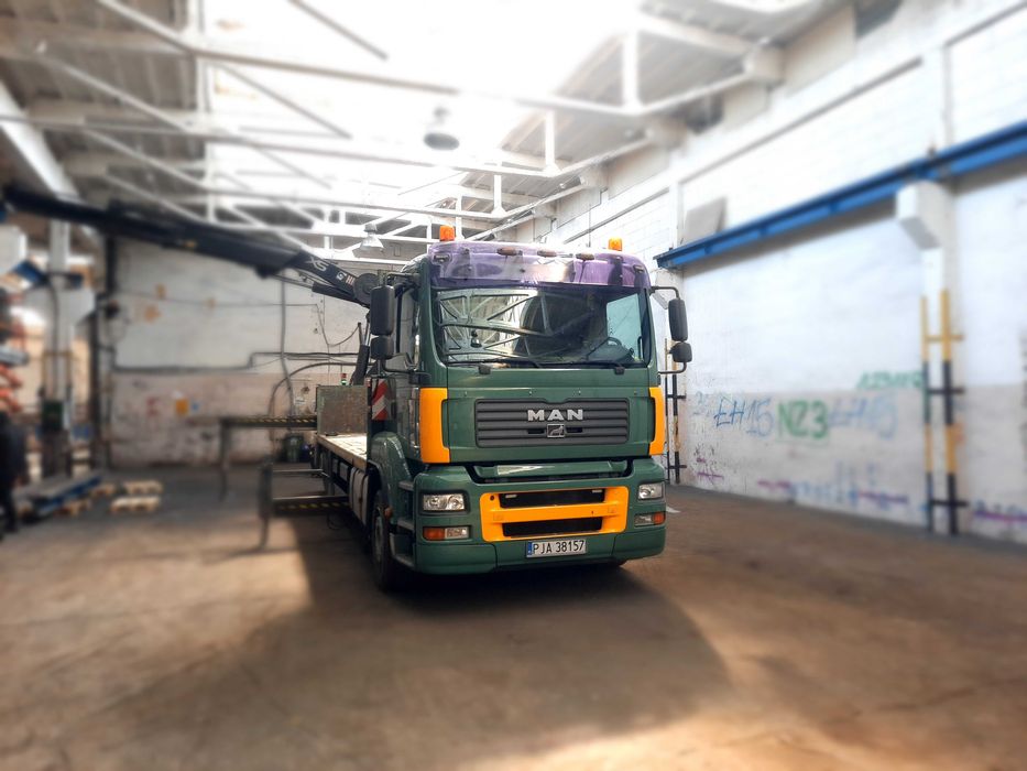 Transport Usługi HDS Usługi Dźwigowe transport kontenerów maszyn palet