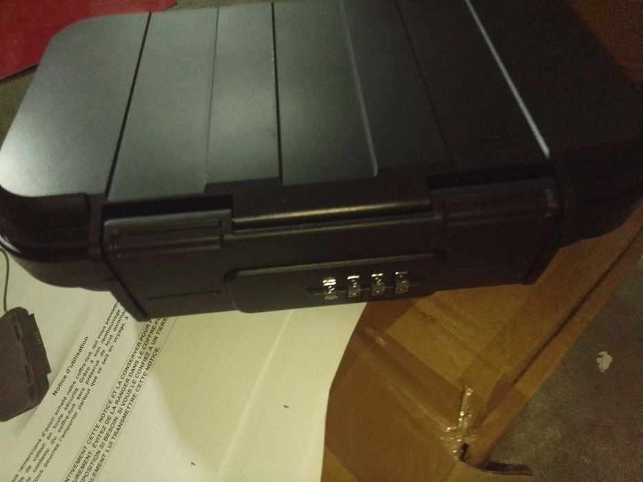 Mini cofre Portátil 49€.Oportunidade