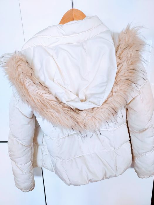 Blusão Bershka branco, com capuz, S