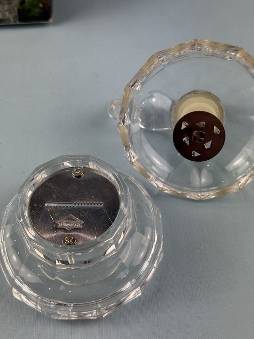 Młynek do gałki muszkatołowej