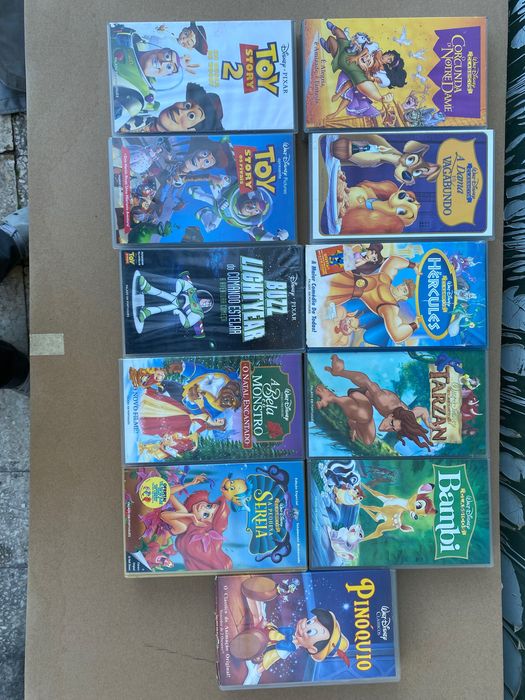 Várias cassetes VHS - Disney Pokémon toy story etc