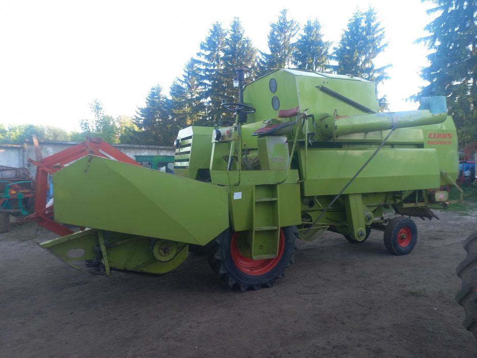 Комбайн Claas Cosmos