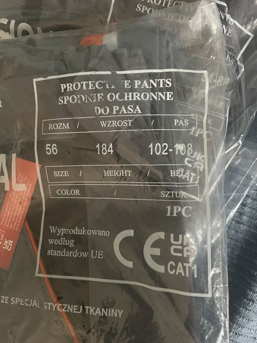 Spodnie robocze nowe zapakowane