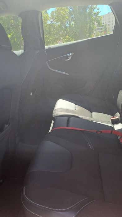 VOLVO V40 D2 2013