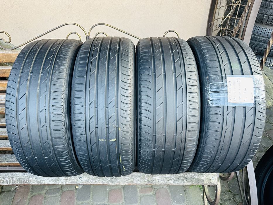 Шини літні 215/50 R18 (92W) Bridgestone Turanza