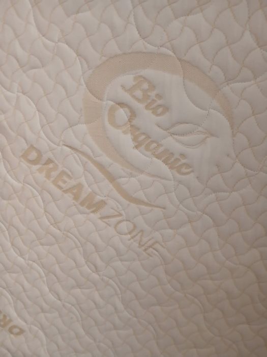 Nowy materac na łóżko