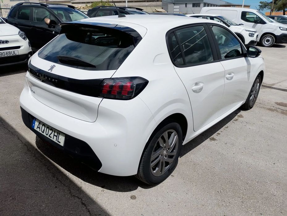 Peugeot 208 1.5 BlueHDi Active Pack foto 2