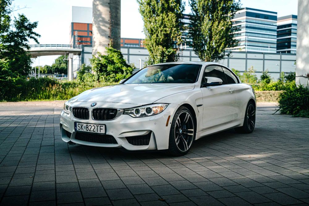 Wynajem samochodu BMW M4 F83 wypożyczalnia samochodów