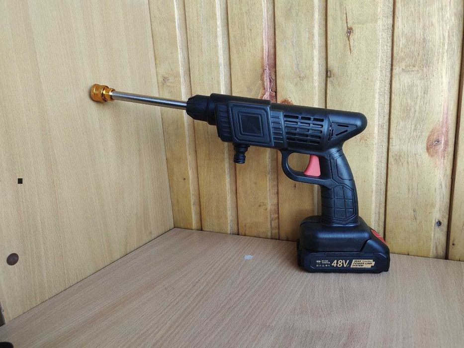 Аккумуляторная мойка высокого давления / мийка акумуляторна  Розпродаж