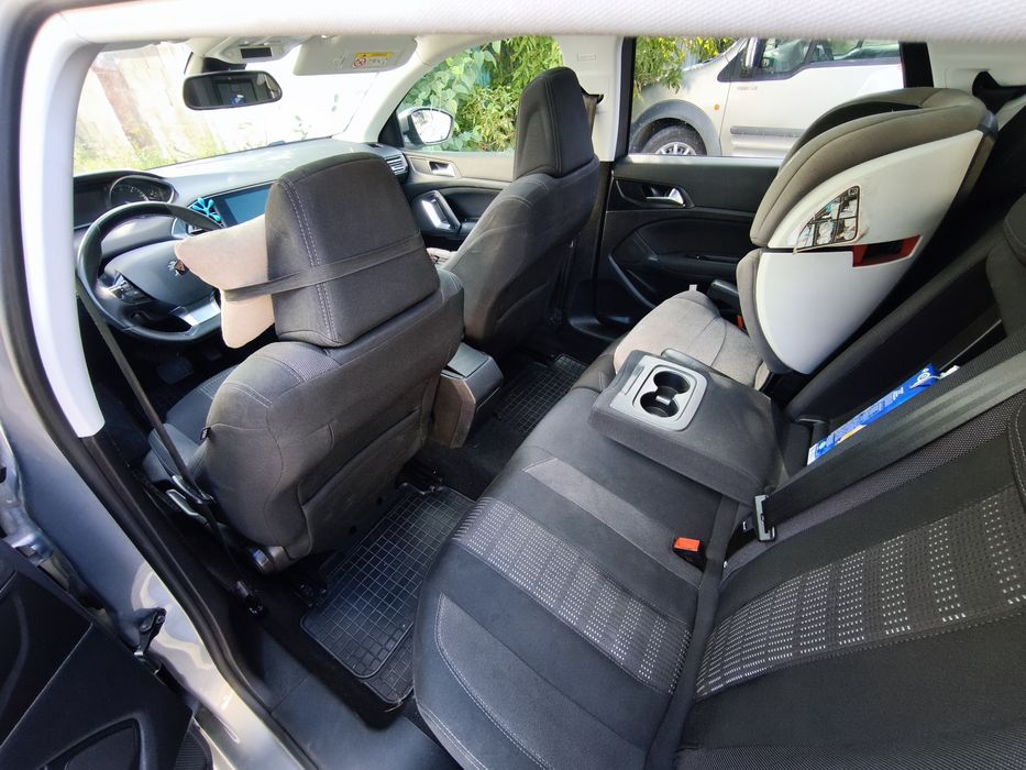 Peugeot 308 base 2015 року