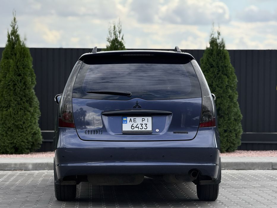 Mitsubishi Grandis на автомате