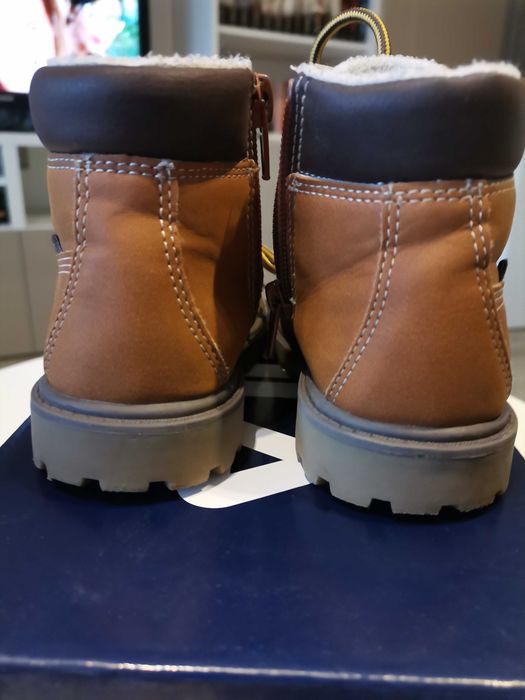 Buty-traperki FILA.