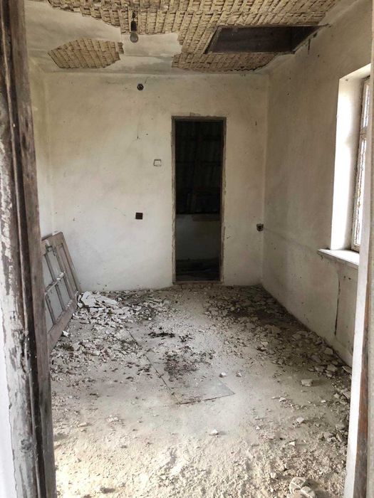 Продаж  садового  будинку