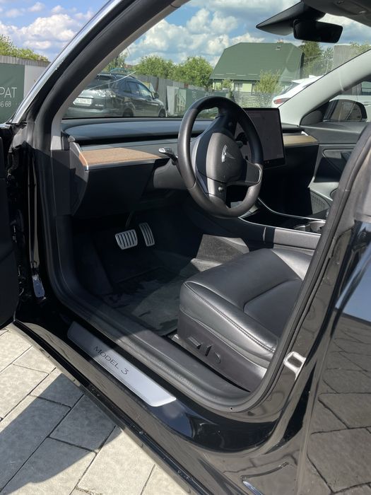Tesla Model 3 Performence