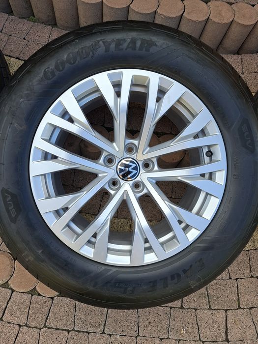 Felgi VW 18" 5x130 Opony letnie 235/65/18 Touareg