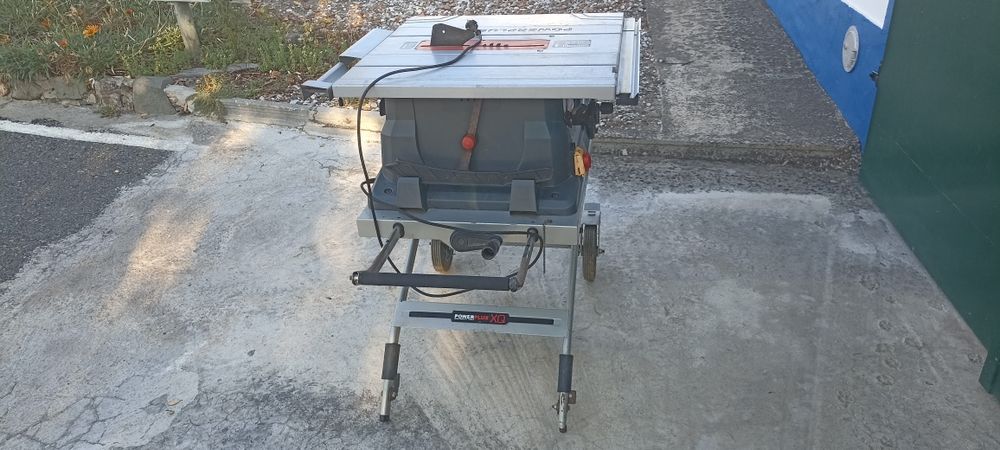 Serra de madeira bancada