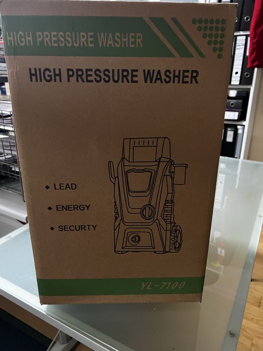 Maquina alta presao  boa para lavagens