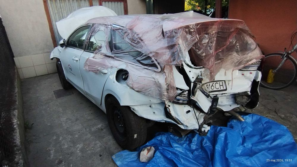KIA CEED SW 2021r drzwi kompletne