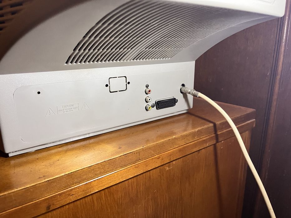 Телевізор Elenberg 2136P