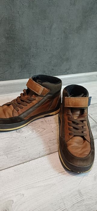 Ботинки кожаные Geox 39р.
