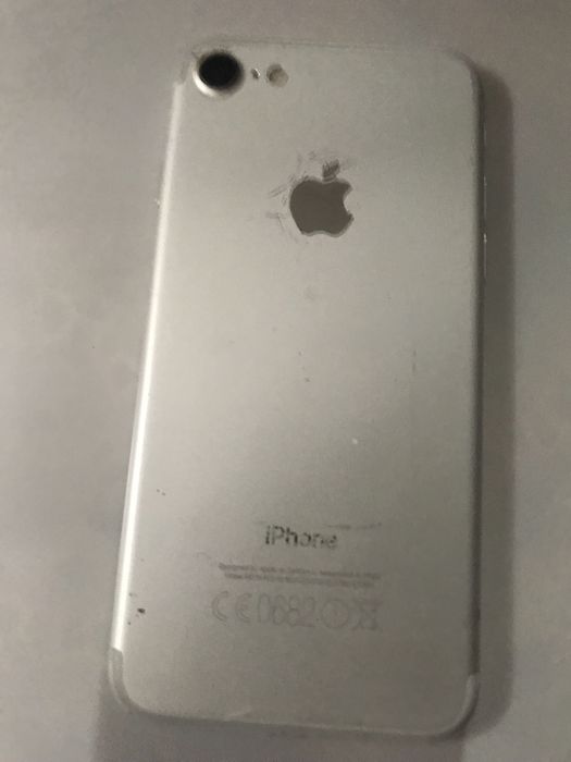 Продам айфон 7 128gb белый