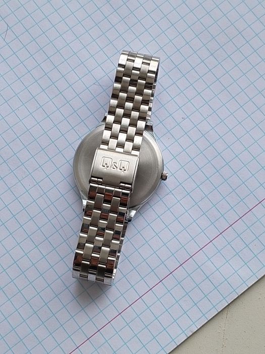 Наручные часы Q.Q