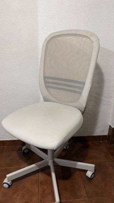 Cadeira de escritorio IKEA