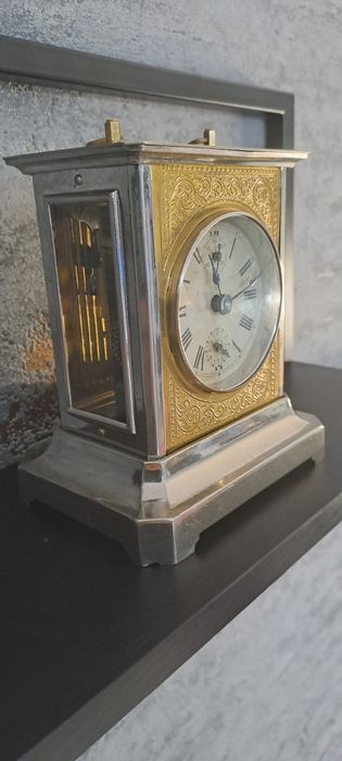 Zegar budzik Junghans