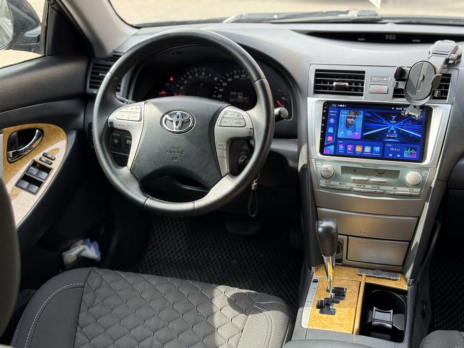 Продам Toyota Camry 40