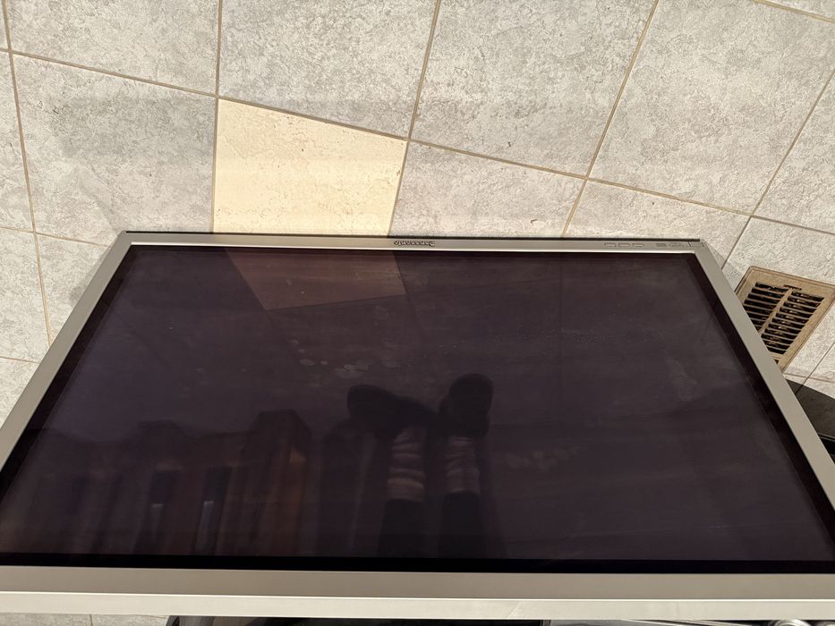 Oddam za darmo monitor Panasonic