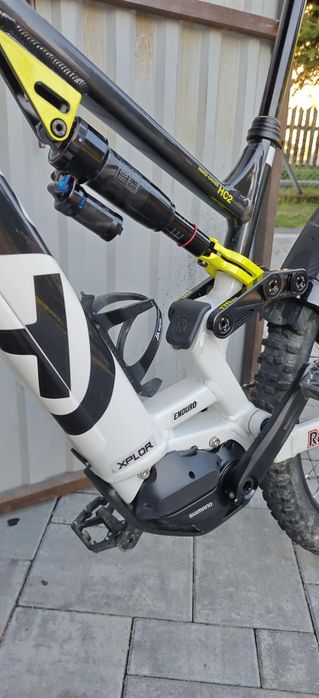 Rower elektryczny husgwarna HC2 Hard Cross