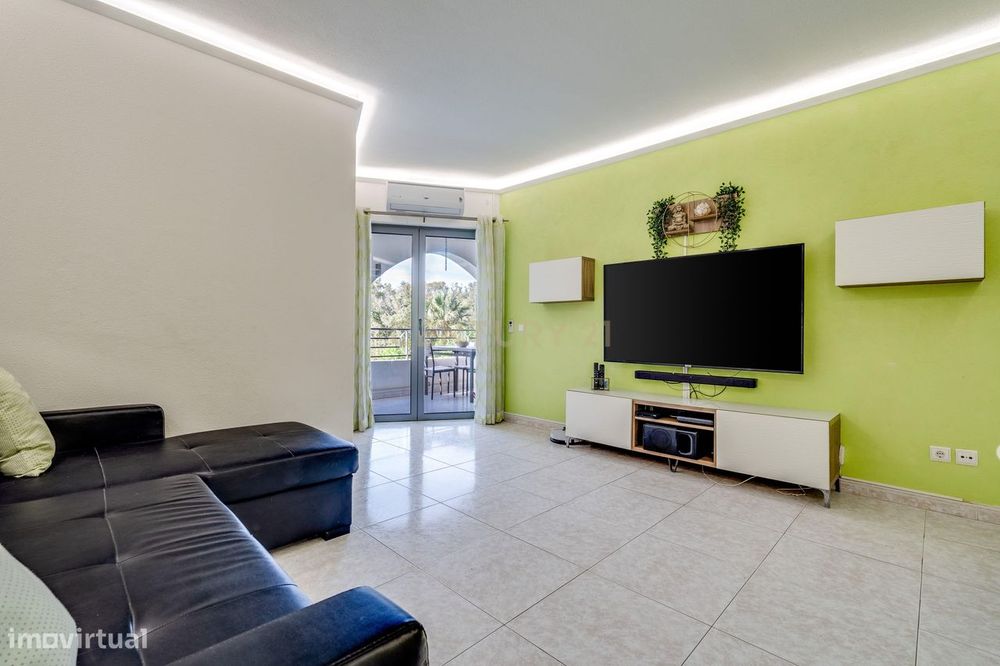 Apartamento T1 a 800m da Praia dos Salgados — Guia, Albufeira