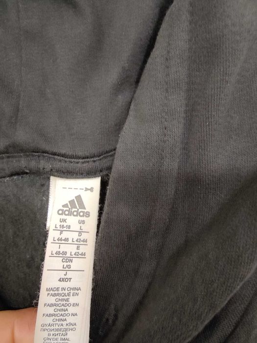 Hoddie Adidas tam. L em excelente estado