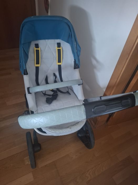 Carrinho e ovo de bebe
