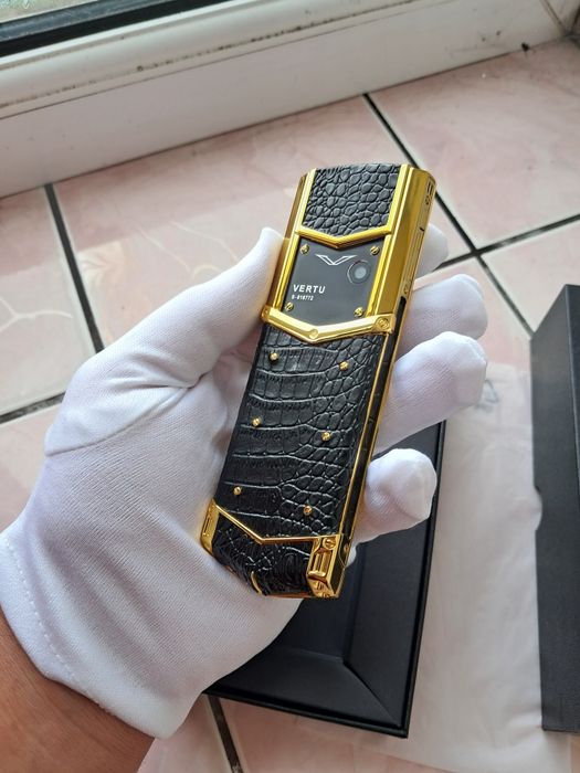 Эксклюзивный мобильный телефон vertu на 2 sim новый