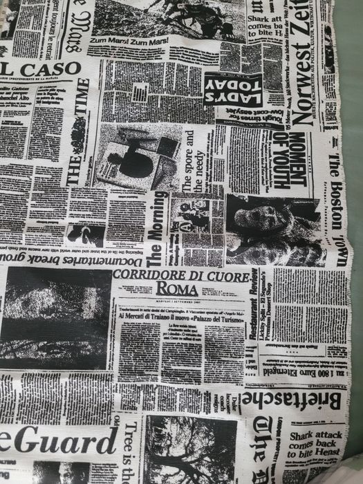 Tecido a imitar jornais