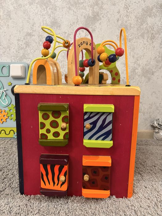 Продам Бізі куб в гарному стані