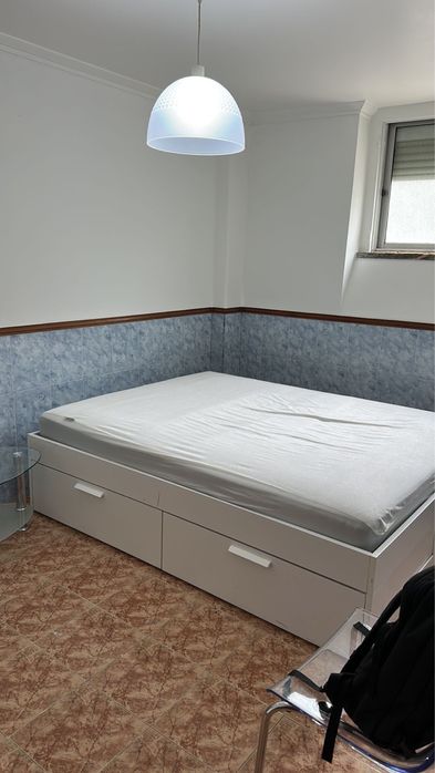Quarto para arrendar para casal